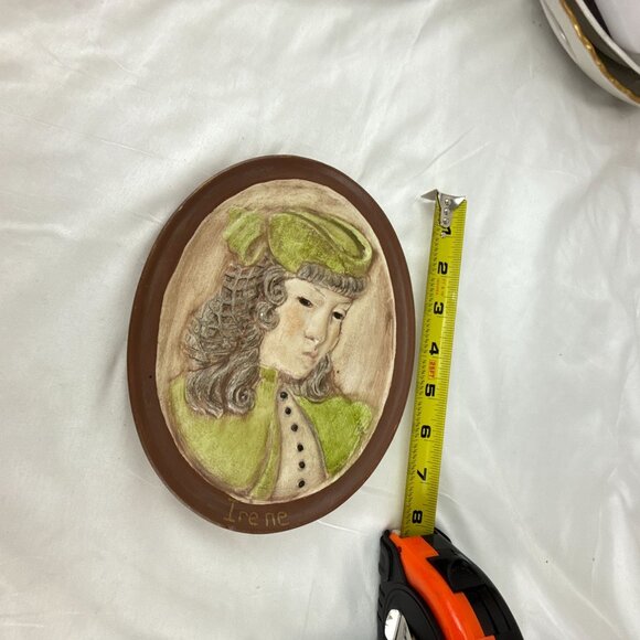 Vintage W. Watters Ceramic Wall Plaque Girl Portrait Signed "Irene" 6" - Picture 7 of 7